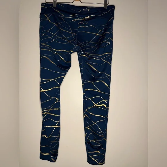 NWOT Nike Dri-FIT 7/8 leggings - Picture 3 of 7